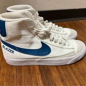 Women’s Nike White and cream Sneakers